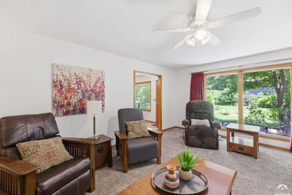 904 Joseph DR, Lawrence, KS 66049