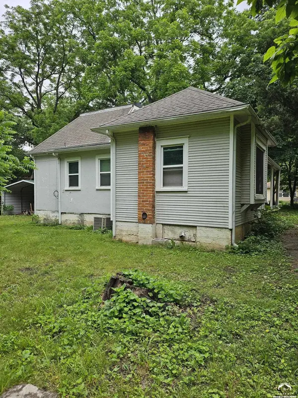 1235 Elm ST, Eudora, KS 66025