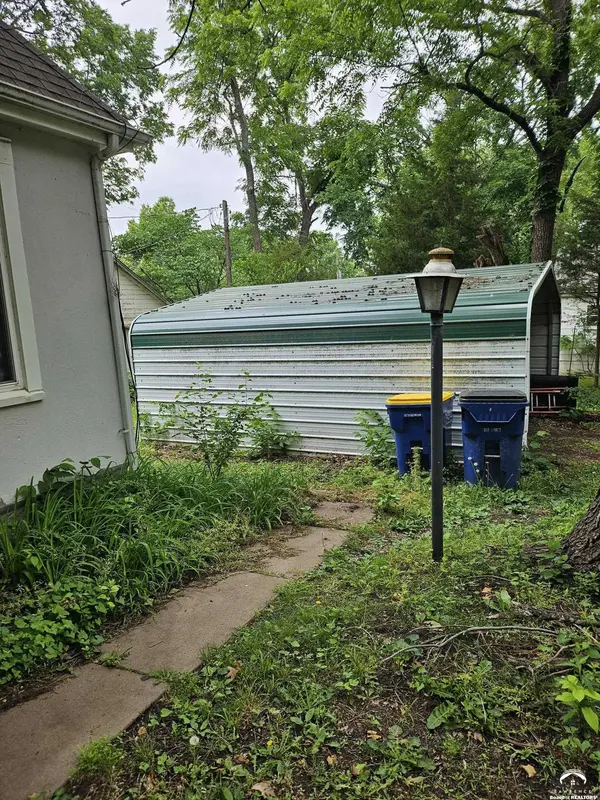 1235 Elm ST, Eudora, KS 66025