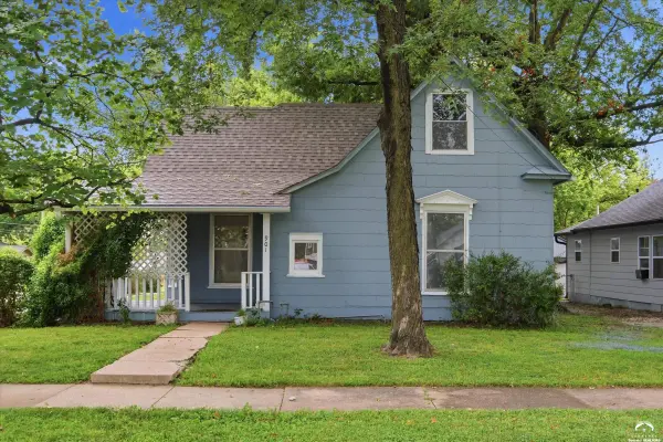901 Pacific AVE, Osawatomie, KS 66064