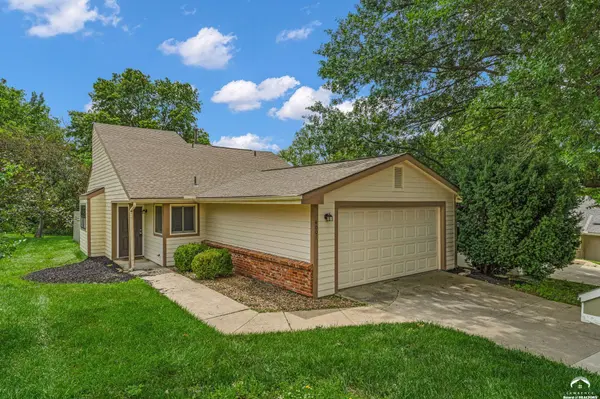 4001 Crossgate CT, Lawrence, KS 66047