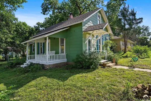920 High ST, Baldwin City, KS 66006