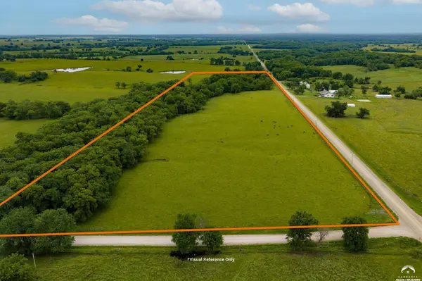 905 N 100 RD, Baldwin City, KS 66006