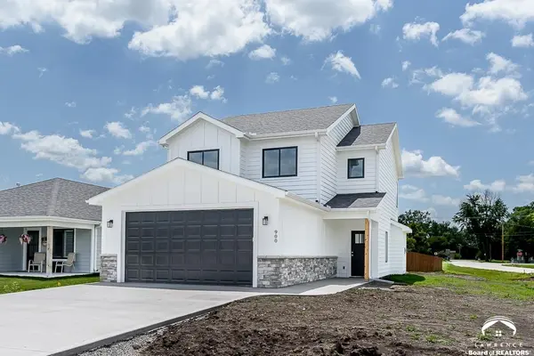 900 2nd ST, Perry, KS 66073