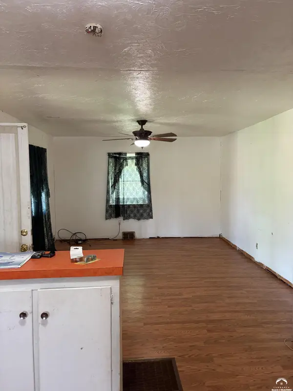1568 Wellman RD, Lawrence, KS 66044