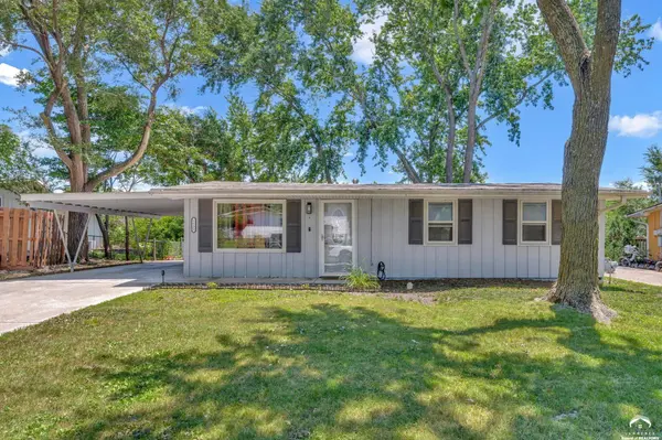 1630 Rose LN, Lawrence, KS 66044