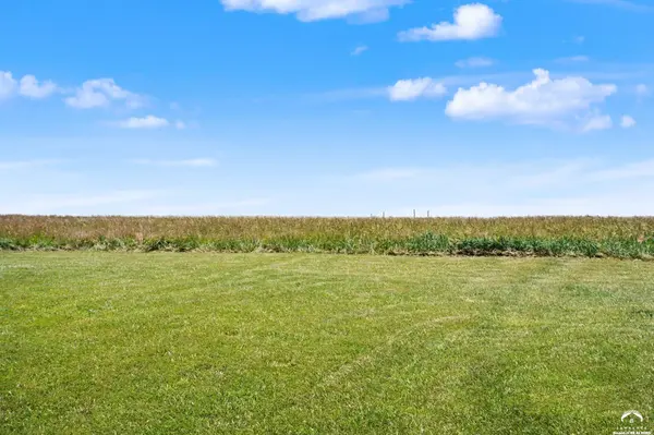 17846 270 RD, Whiting, KS 66552