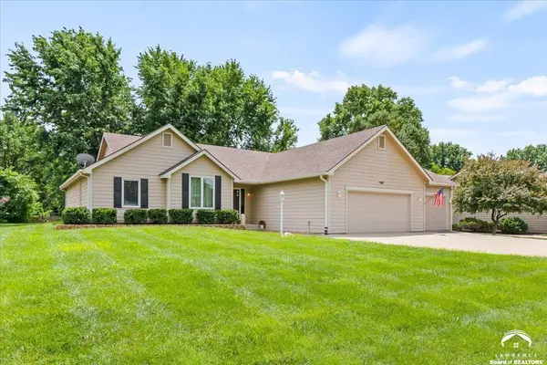 1905 River Ridge RD, Lawrence, KS 66044