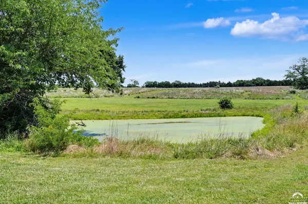 17846 270 RD, Whiting, KS 66552