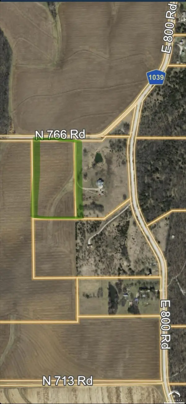 766 E 800 RD, Lawrence, KS 66047