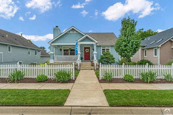 405 Vine DR, Lawrence, KS 66049