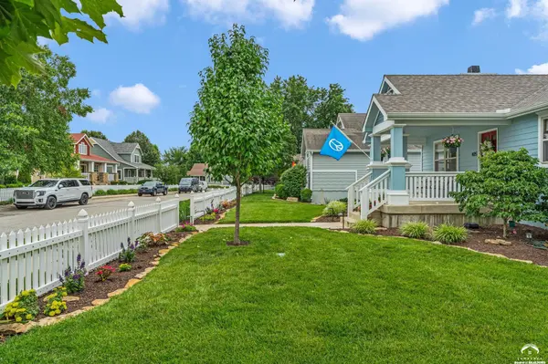 405 Vine DR, Lawrence, KS 66049