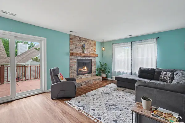 118 Glenview DR, Lawrence, KS 66049