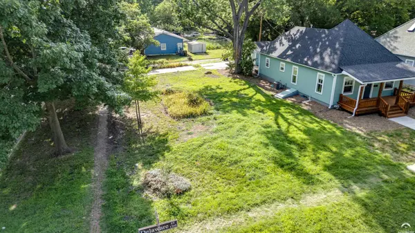 1243 Delaware ST, Lawrence, KS 66044