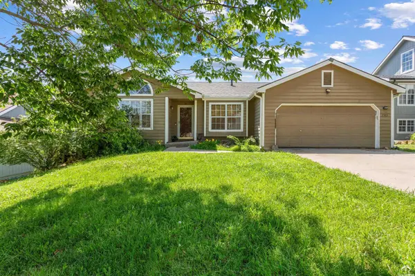 2505 Via Linda DR, Lawrence, KS 66047-3317