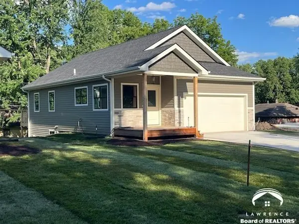 1232 Walnut ST, Eudora, KS 66025