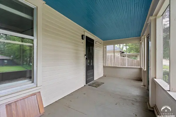 1915 Kentucky ST, Lawrence, KS 66046