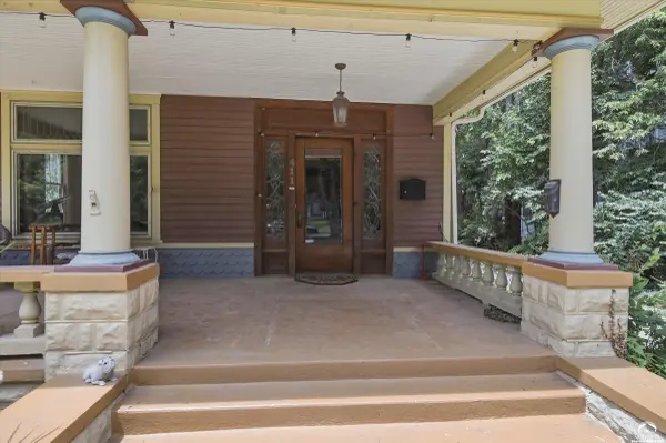 411 SW Woodlawn AVE, Topeka, KS 66606