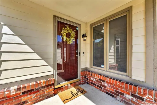 4714 Harvard RD, Lawrence, KS 66049