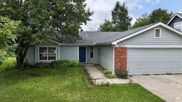 2717 Wildflower DR, Lawrence, KS 66047