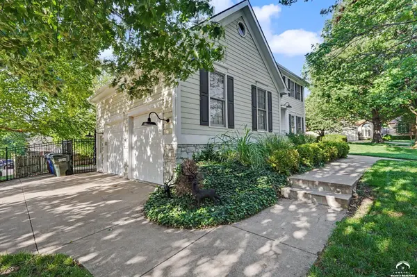 4412 Stone Meadows CT, Lawrence, KS 66049
