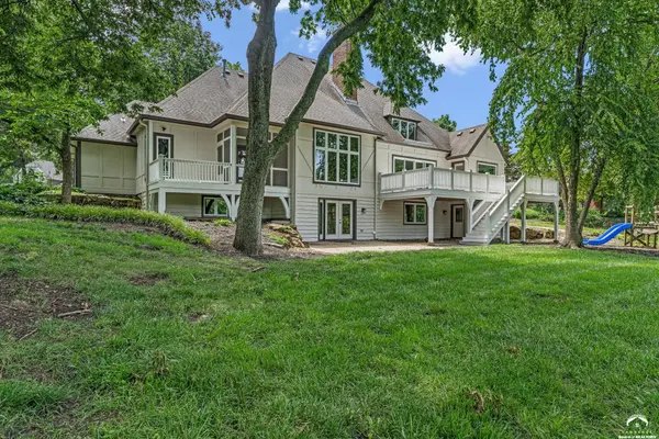 1608 Prestwick DR, Lawrence, KS 66047