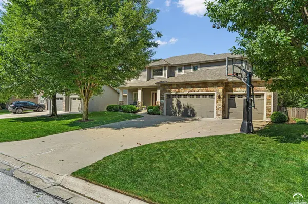 1123 Sawhill DR, Lawrence, KS 66049