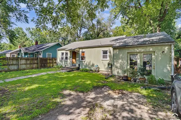1911 Tennessee ST, Lawrence, KS 66046