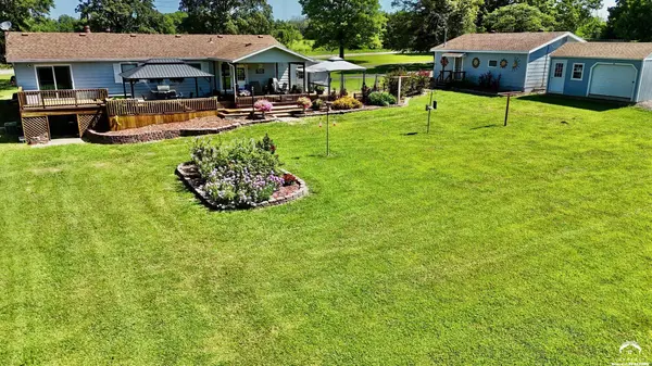 1203 N 1800 RD, Lawrence, KS 66049