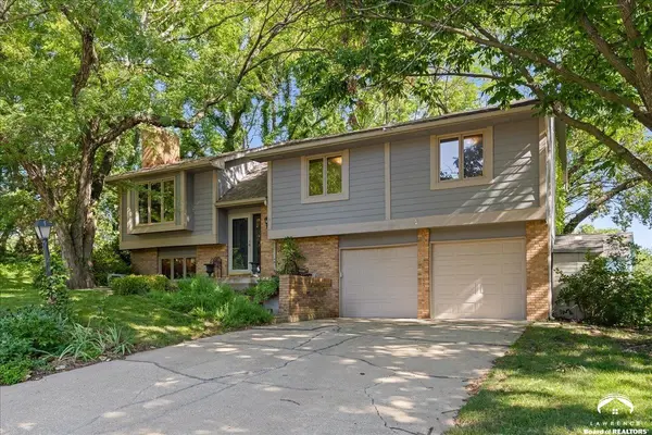 1109 Jana CT, Lawrence, KS 66049