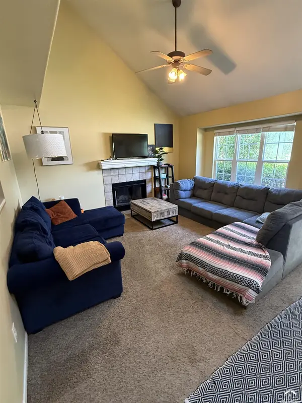 4321 W 26th TER, Lawrence, KS 66047