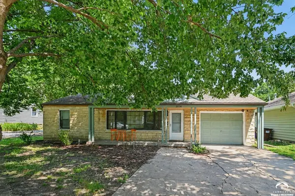 2038 Tennessee ST, Lawrence, KS 66046