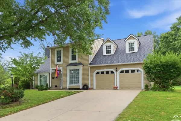 1597 El Dorado DR, Lawrence, KS 66047