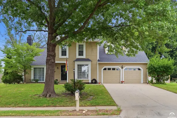 1597 El Dorado DR, Lawrence, KS 66047