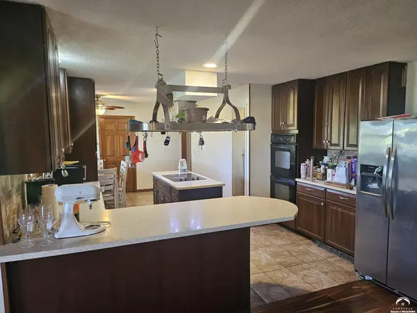 996 E 1400 RD, Lawrence, KS 66046