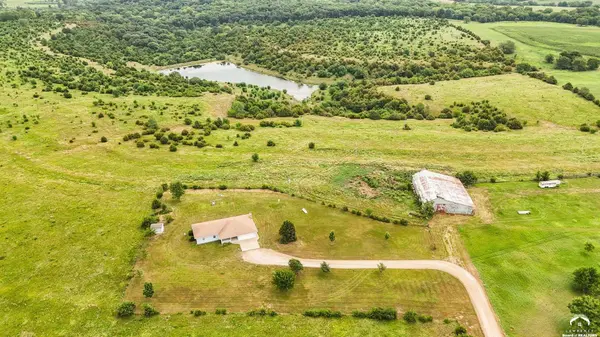 1460 E 250 RD, Lecompton, KS 66050