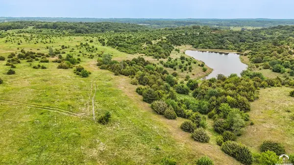 1460 E 250 RD, Lecompton, KS 66050