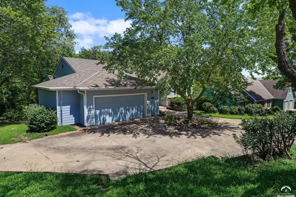 1324 Lawrence AVE, Lawrence, KS 66049
