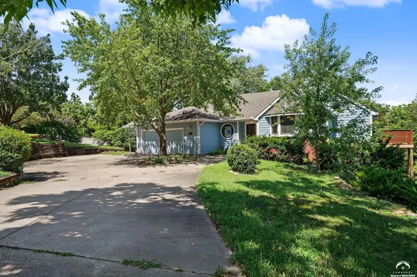 1324 Lawrence AVE, Lawrence, KS 66049