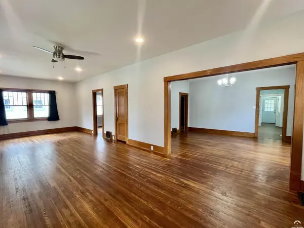 1505 N Main ST, Hutchinson, KS 67502
