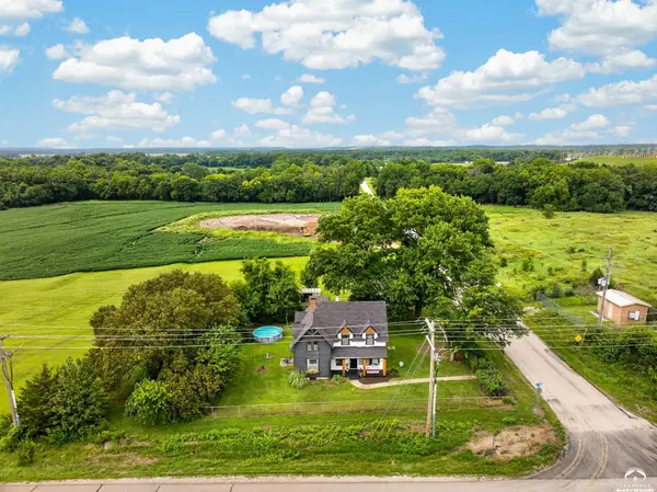 1803 E 1200 RD, Lawrence, KS 66049