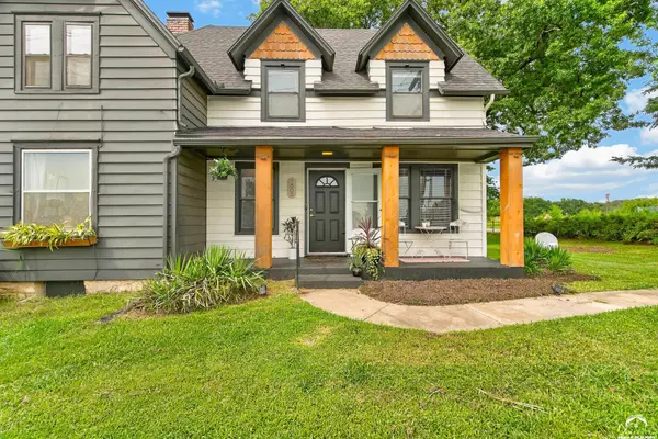 1803 E 1200 RD, Lawrence, KS 66049