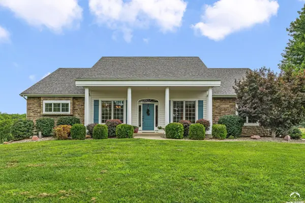 762 N 1750 RD, Lawrence, KS 66049