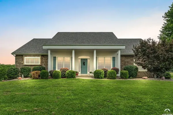 762 N 1750 RD, Lawrence, KS 66049