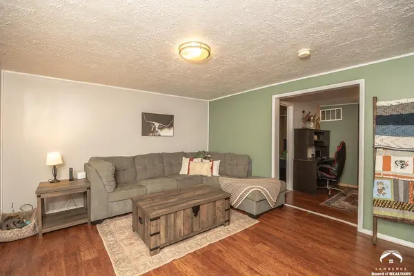 909 Linn ST, Valley Falls, KS 66088
