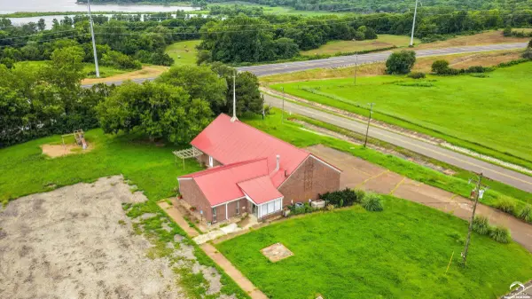 105 Goldenrod AVE, Ozawkie, KS 66070