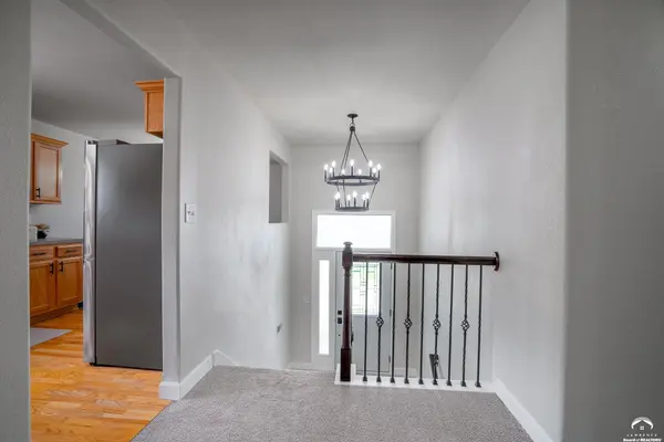 3537 Eagle Pass CT, Lawrence, KS 66049