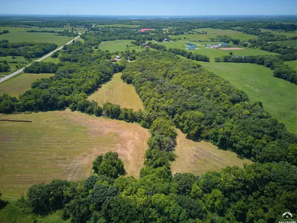 1895 E 600 RD, Lecompton, KS 66050