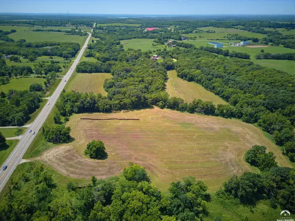 1895 E 600 RD, Lecompton, KS 66050