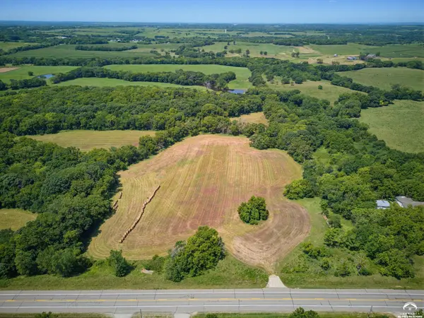 1895 E 600 RD, Lecompton, KS 66050